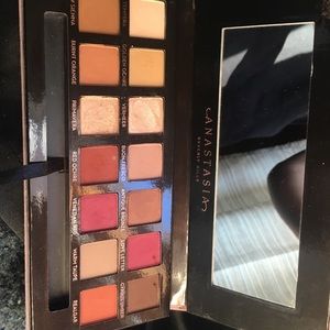 BUNDLED ABH PALETTES